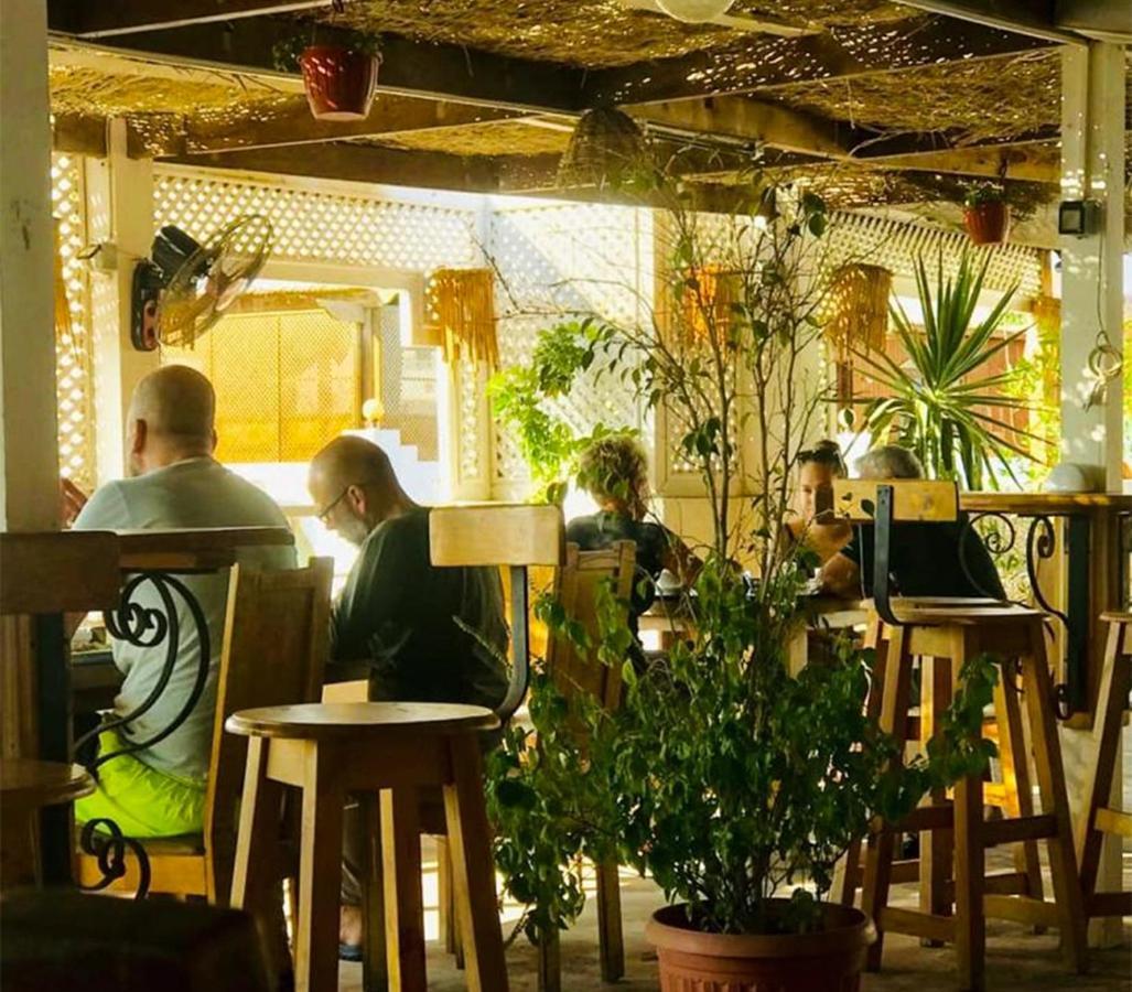 Golden Europe Hotel 达哈布 外观 照片