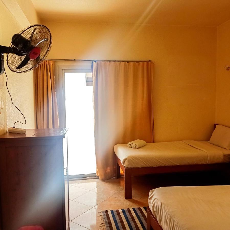 Golden Europe Hotel 达哈布 外观 照片
